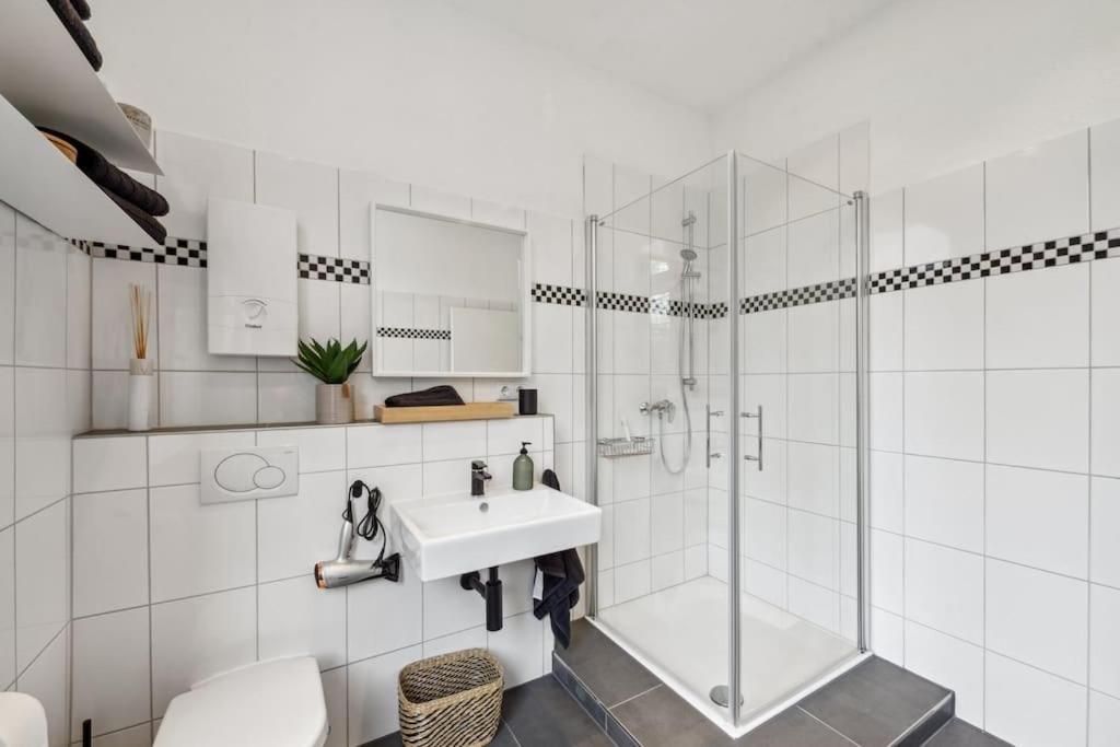 Апартаменты Wuppertaler Altbau-Traum Gutenberg - Naehe Dus & Dortmund & Koeln & Essen Экстерьер фото